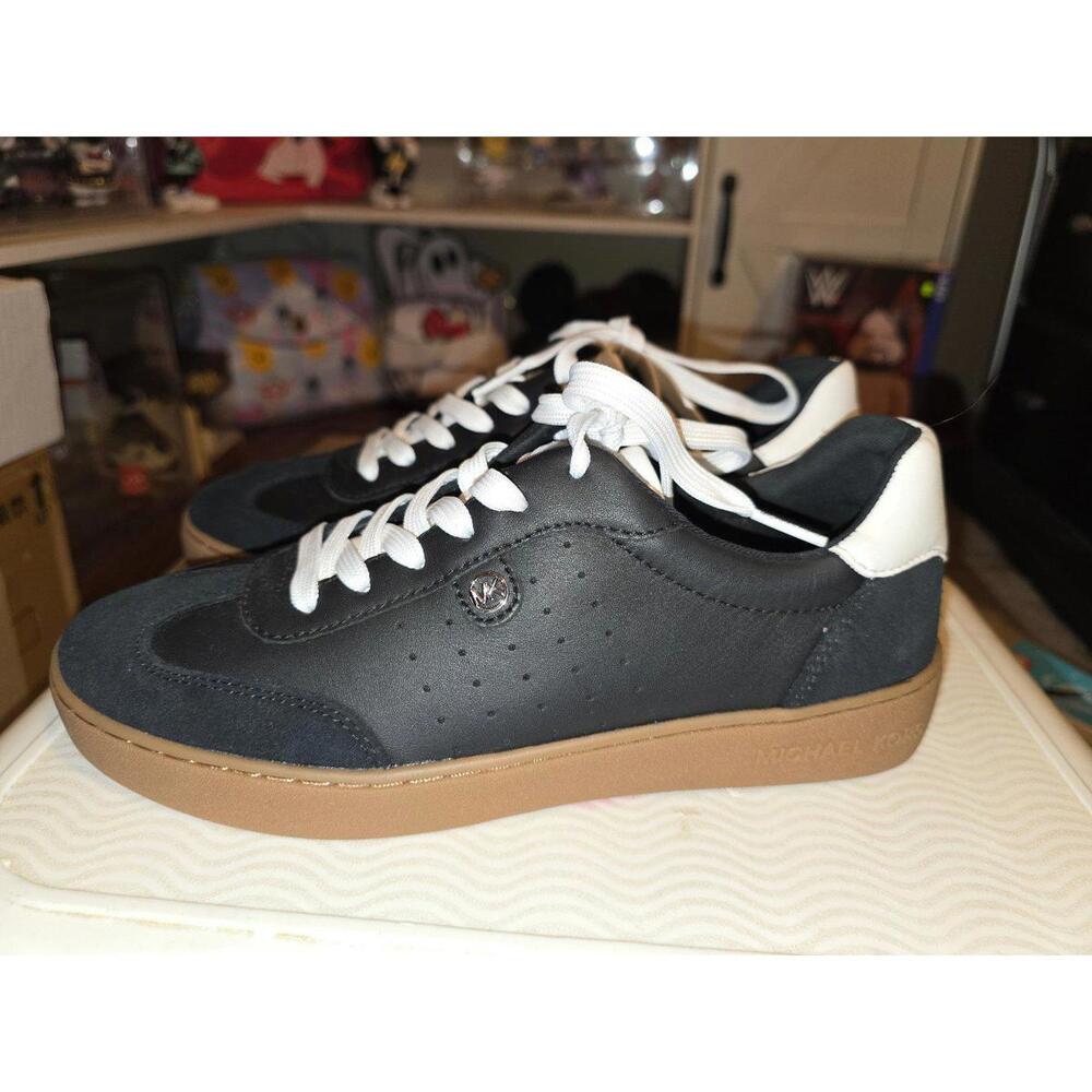 Michael Kors Scotty Leather Gum Sole Sneakers - Picture 3 of 9